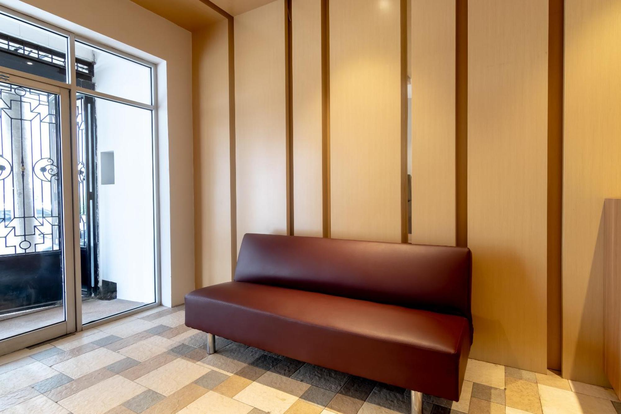 Oyo 3159 Festive Inn Medan Exterior photo